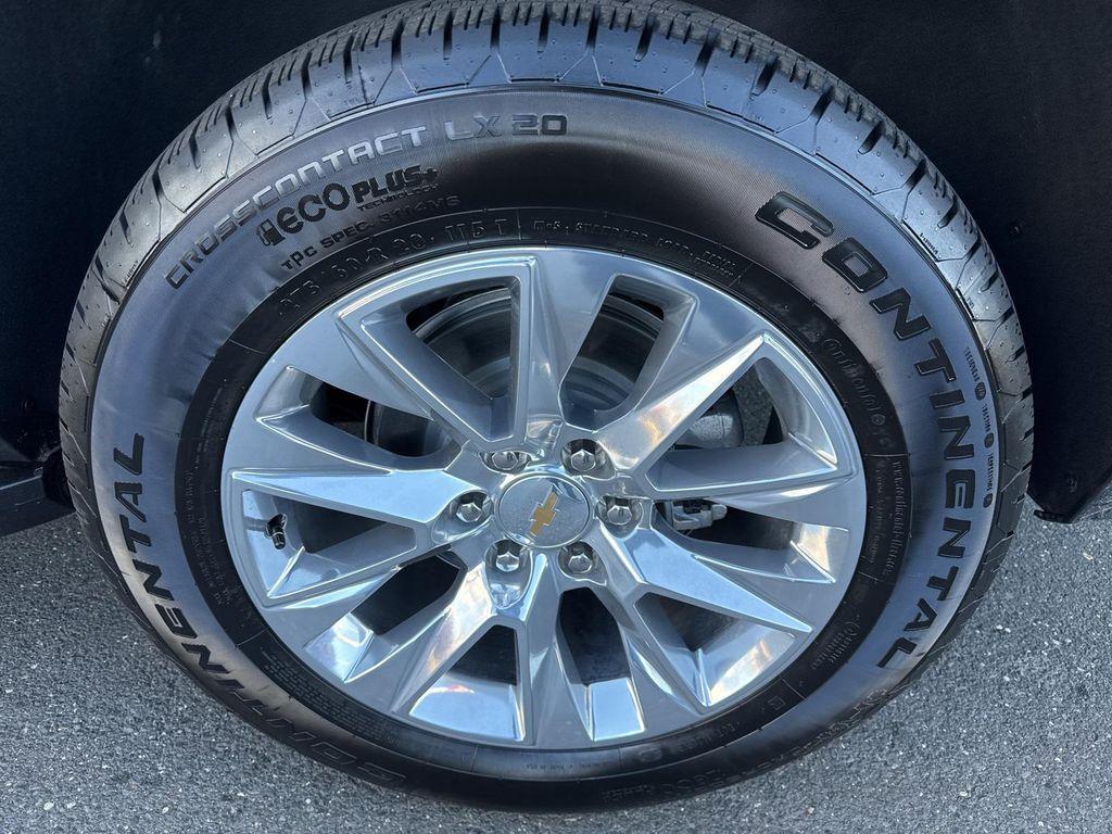 new 2025 Chevrolet Suburban car, priced at $84,150