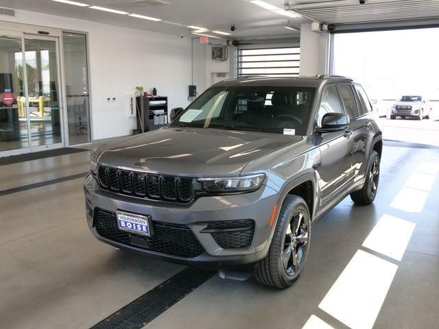 used 2023 Jeep Grand Cherokee car, priced at $30,999
