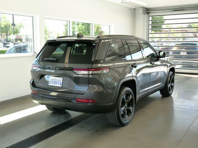 used 2023 Jeep Grand Cherokee car, priced at $30,999