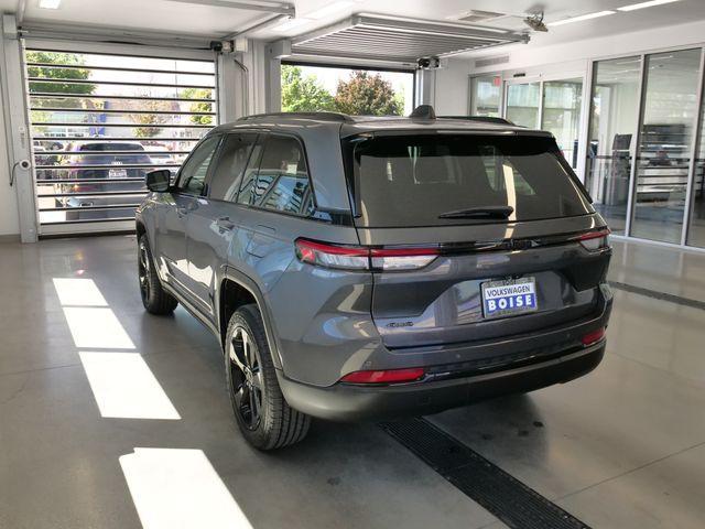 used 2023 Jeep Grand Cherokee car, priced at $30,999