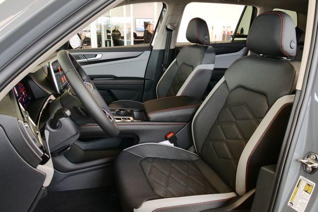 new 2026 Volkswagen Atlas car, priced at $49,447