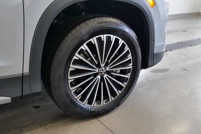 new 2026 Volkswagen Tiguan car, priced at $34,376