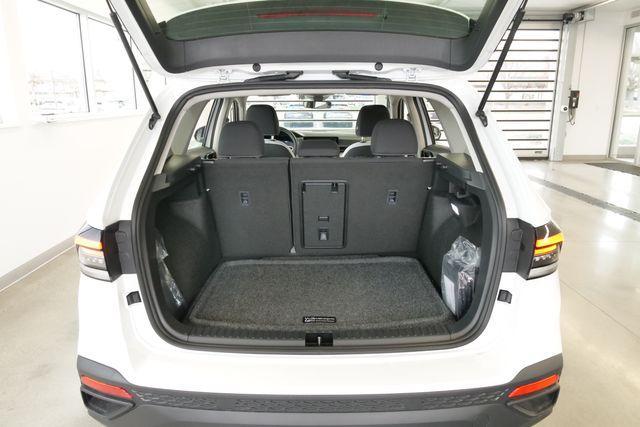 new 2026 Volkswagen Taos car, priced at $29,017