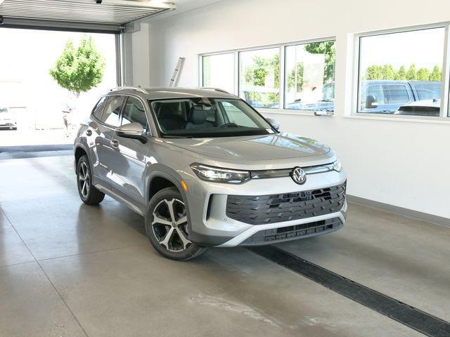new 2026 Volkswagen Tiguan car, priced at $35,734