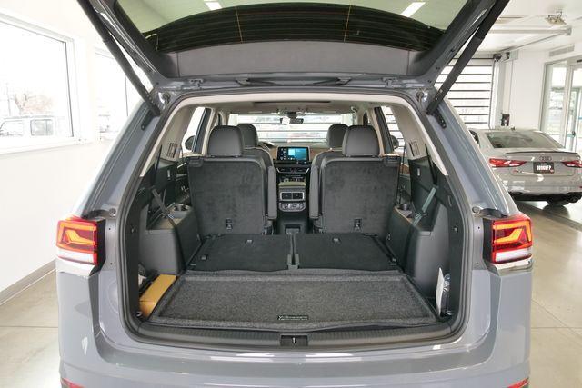 new 2026 Volkswagen Atlas car, priced at $48,284