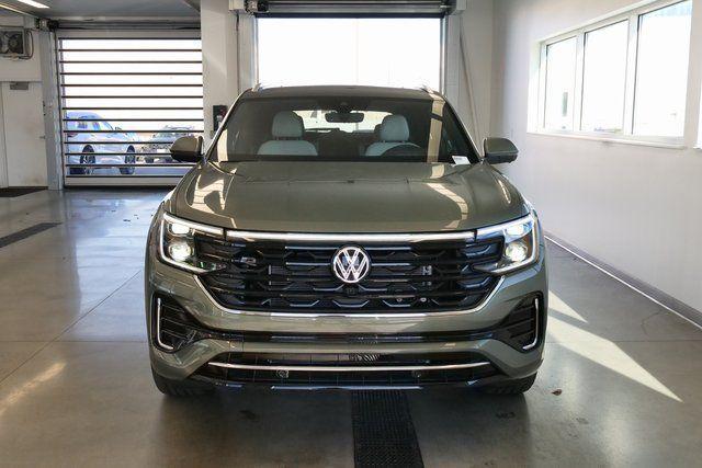 new 2026 Volkswagen Atlas Cross Sport car, priced at $53,719