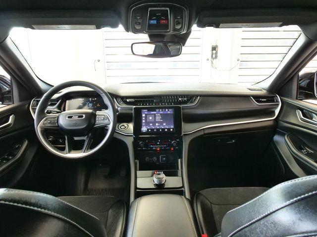 used 2024 Jeep Grand Cherokee car, priced at $32,999