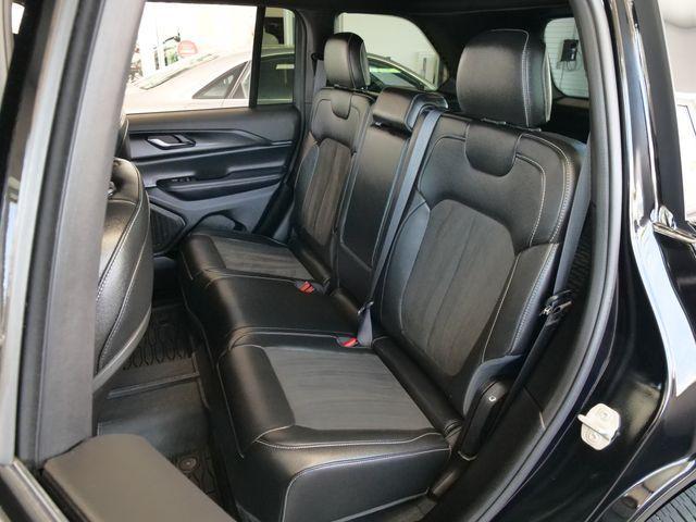 used 2024 Jeep Grand Cherokee car, priced at $32,999