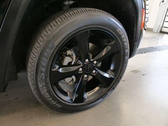 used 2024 Jeep Grand Cherokee car, priced at $32,999