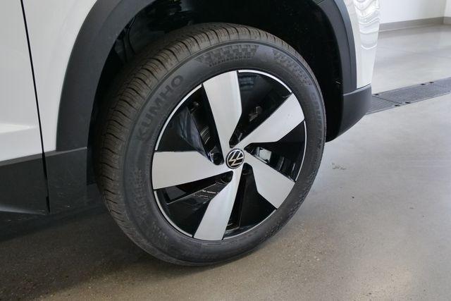 new 2026 Volkswagen Taos car, priced at $29,017
