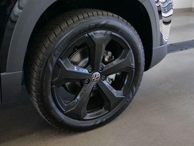 new 2026 Volkswagen Taos car, priced at $37,070