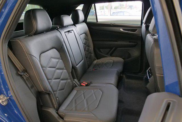 new 2026 Volkswagen Atlas Cross Sport car, priced at $46,498