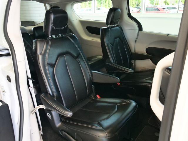 used 2024 Chrysler Pacifica car, priced at $30,999