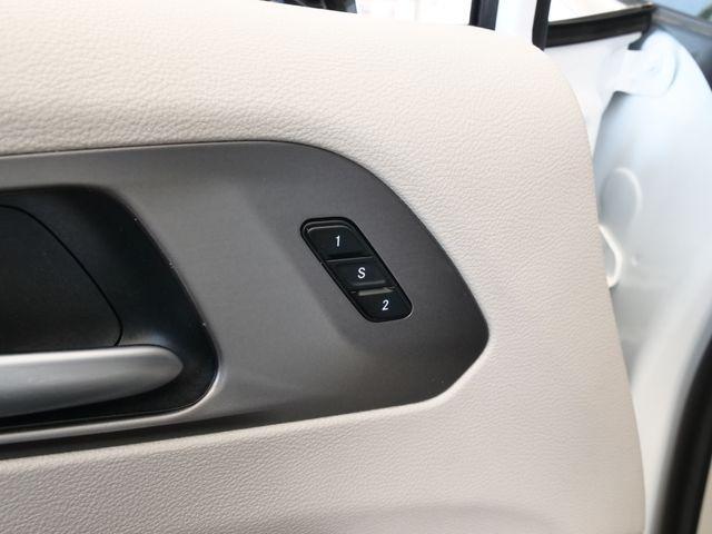used 2024 Chrysler Pacifica car, priced at $30,999