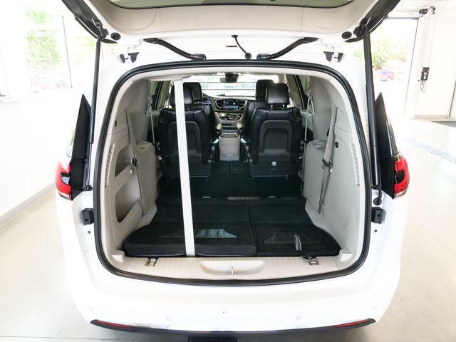 used 2024 Chrysler Pacifica car, priced at $30,999