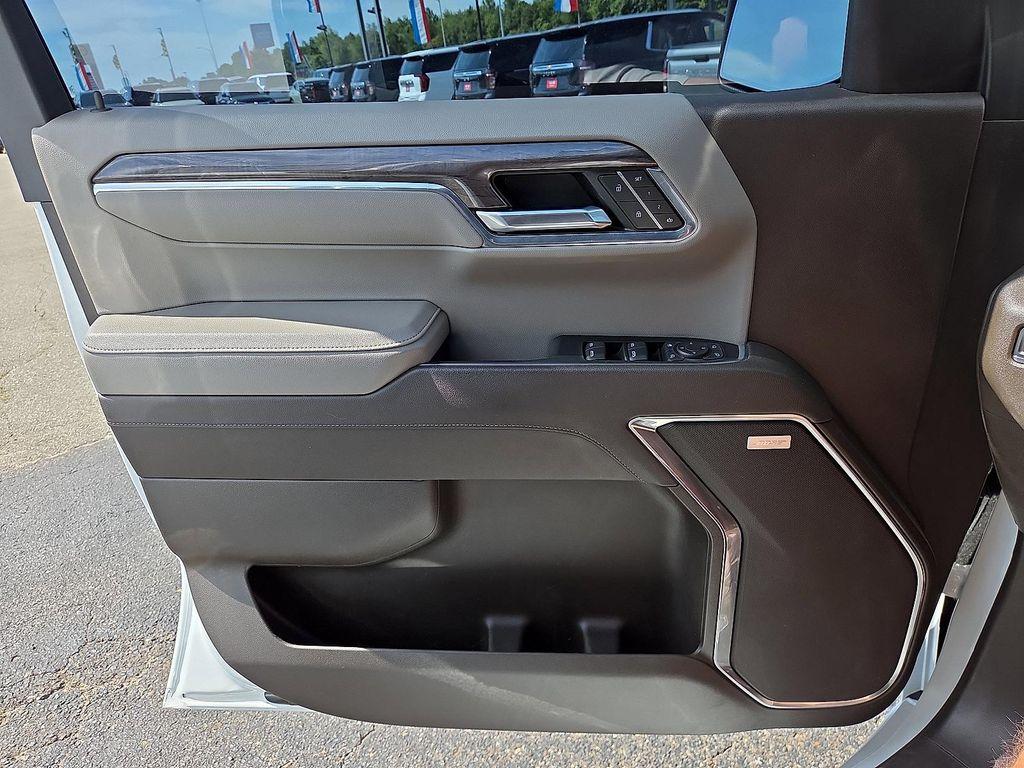 used 2024 Chevrolet Silverado 1500 car, priced at $38,955