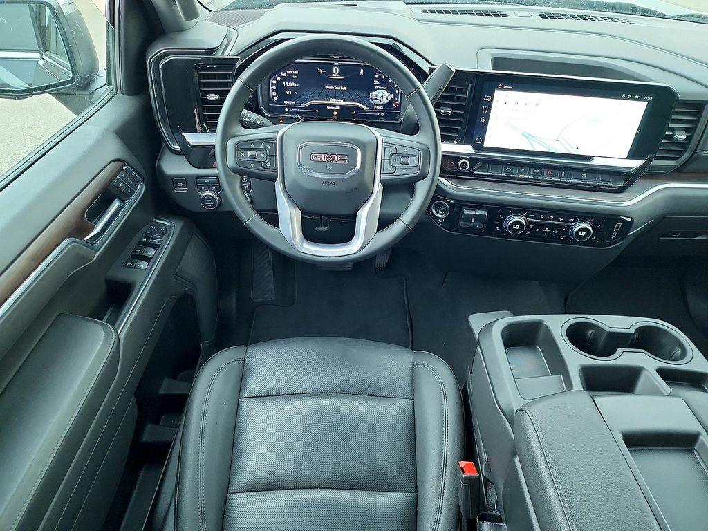 used 2025 GMC Sierra 1500 car, priced at $45,998