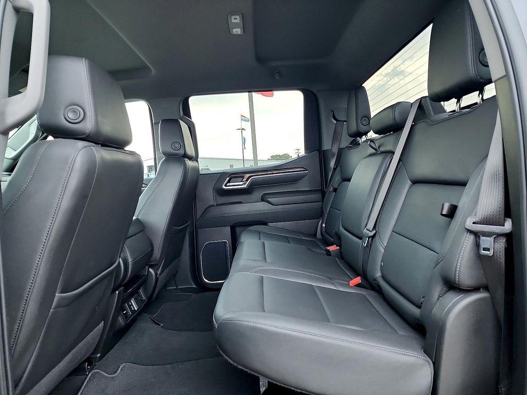 used 2025 GMC Sierra 1500 car, priced at $45,998