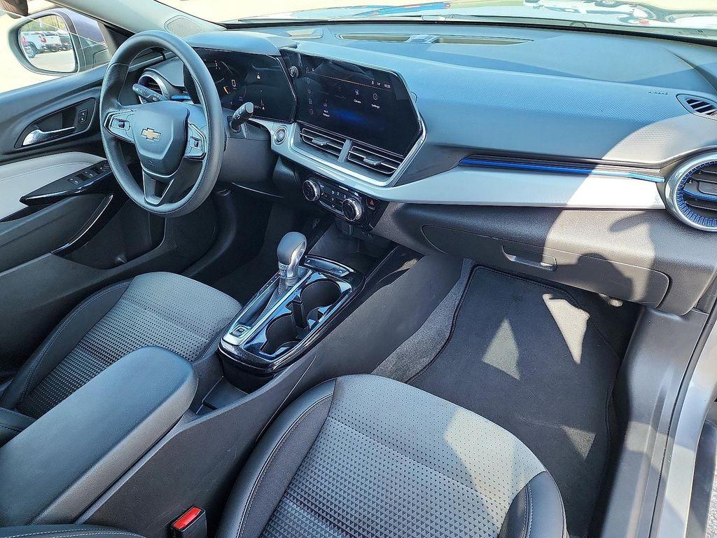 used 2024 Chevrolet Trax car, priced at $19,887