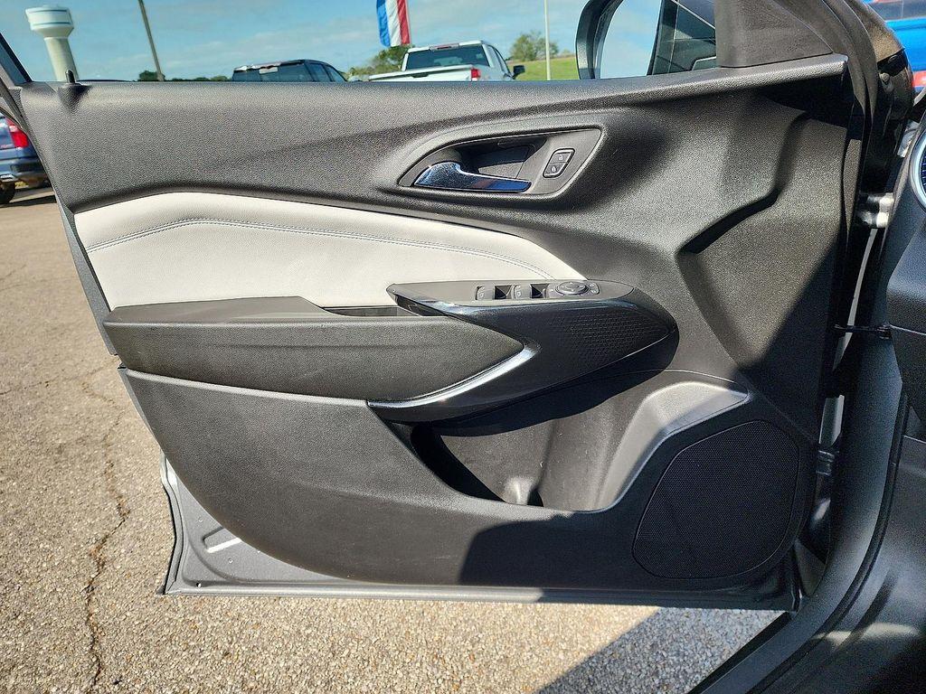 used 2024 Chevrolet Trax car, priced at $19,887