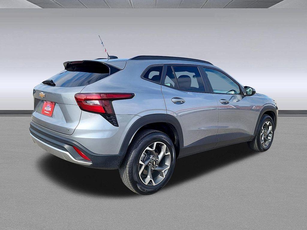 used 2024 Chevrolet Trax car, priced at $19,887