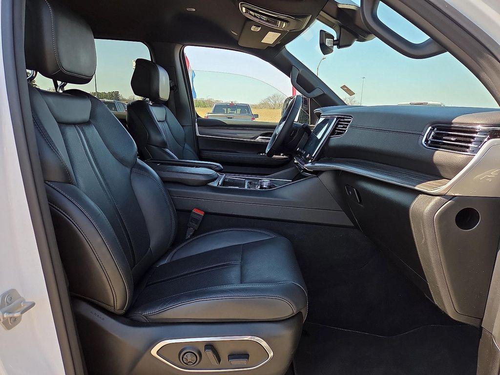 used 2024 Jeep Wagoneer car, priced at $40,487