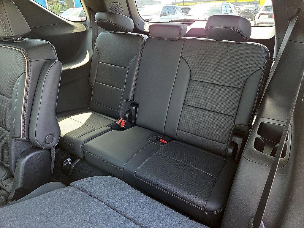 new 2026 Chevrolet Traverse car, priced at $57,504