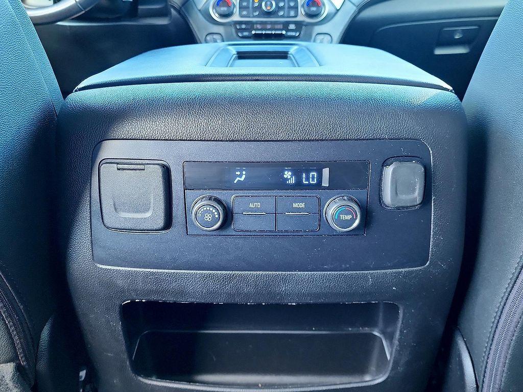 used 2020 Chevrolet Suburban car, priced at $17,999