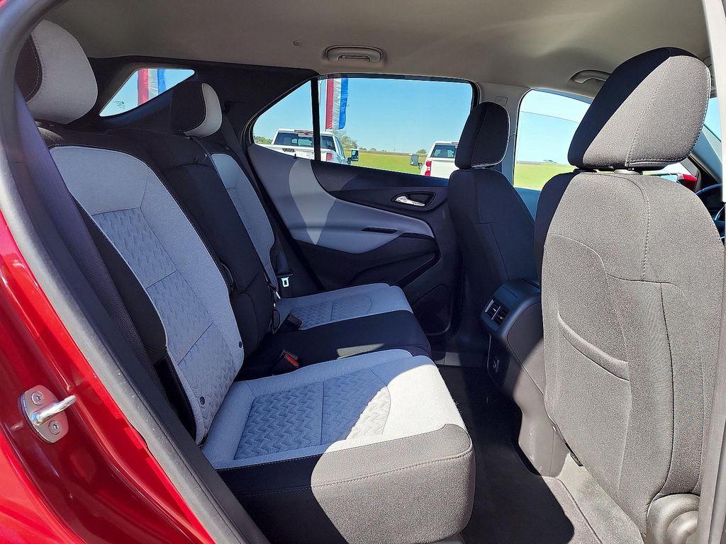 used 2022 Chevrolet Equinox car, priced at $18,916