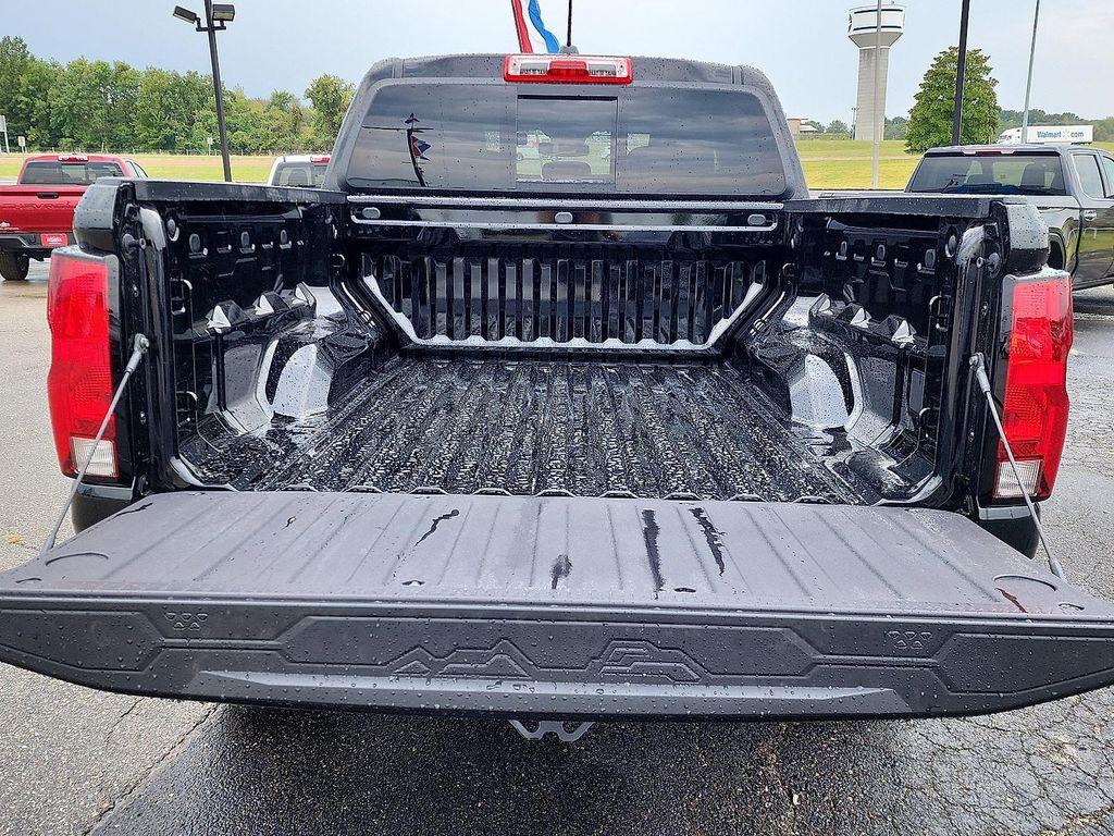 new 2026 Chevrolet Colorado car, priced at $34,390