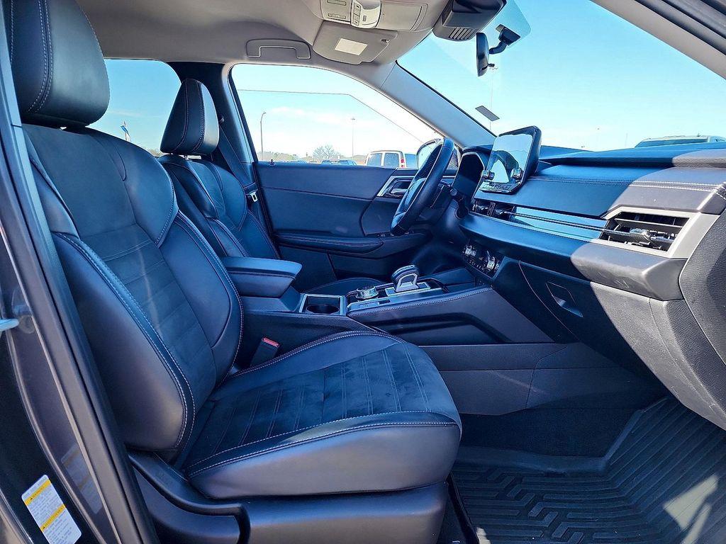 used 2024 Mitsubishi Outlander car, priced at $22,709