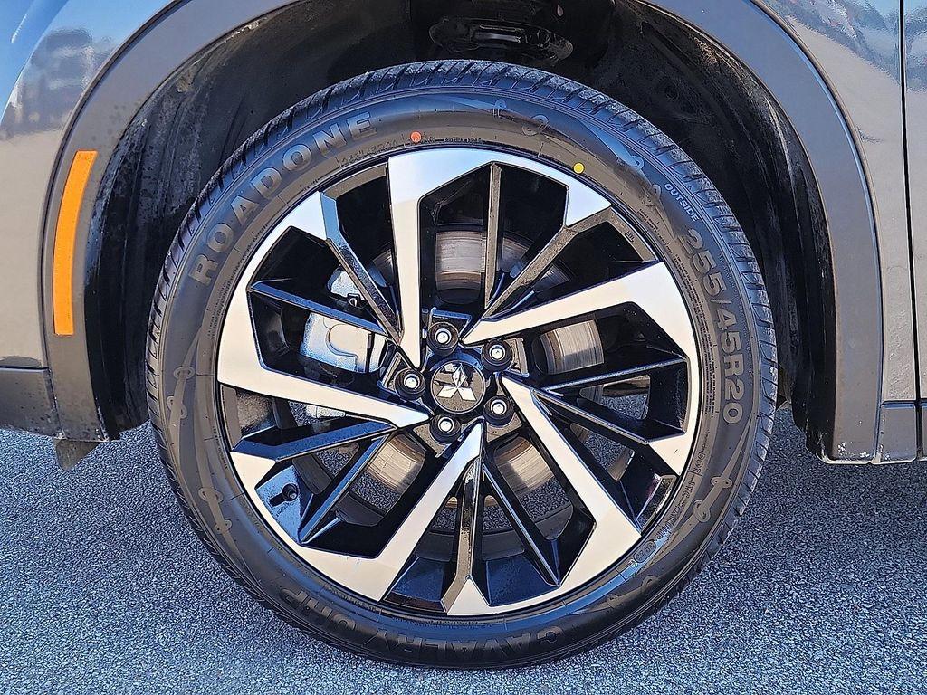 used 2024 Mitsubishi Outlander car, priced at $22,709