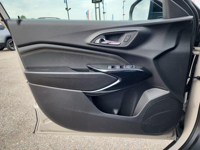 new 2026 Chevrolet Trax car, priced at $28,385