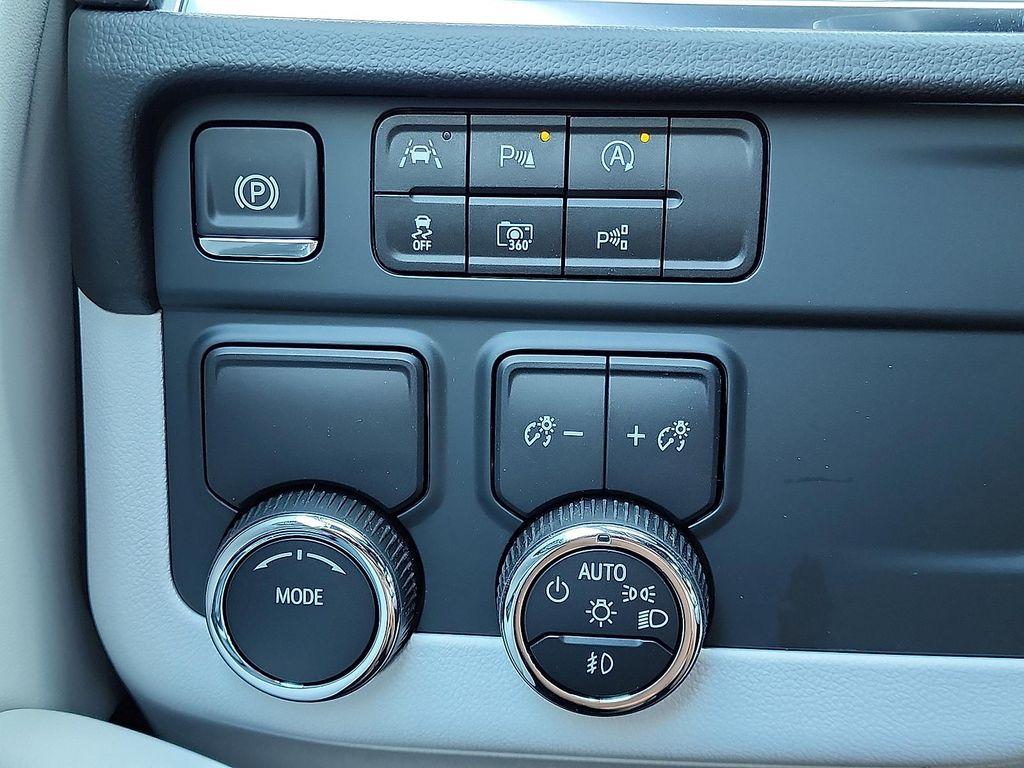 new 2025 Chevrolet Suburban car, priced at $81,215