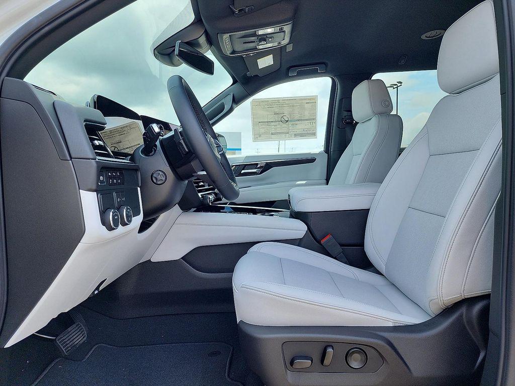 new 2025 Chevrolet Suburban car, priced at $81,215