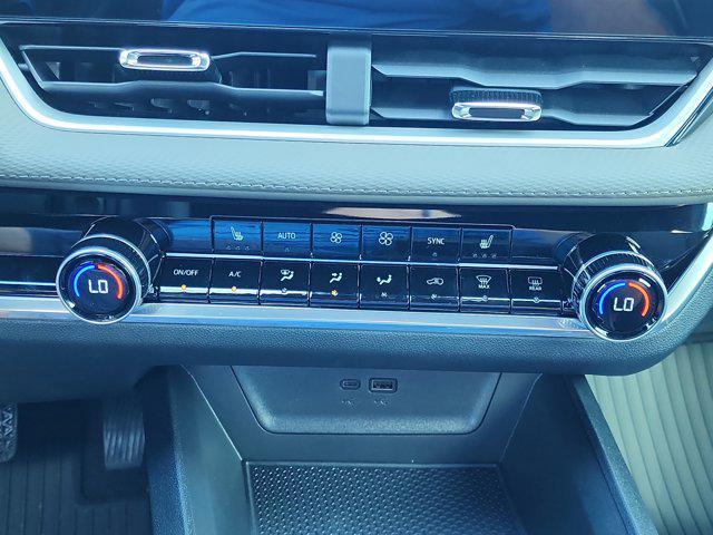 new 2026 Chevrolet Equinox car, priced at $33,815