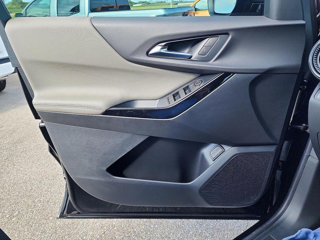 new 2026 Chevrolet Equinox car, priced at $32,815