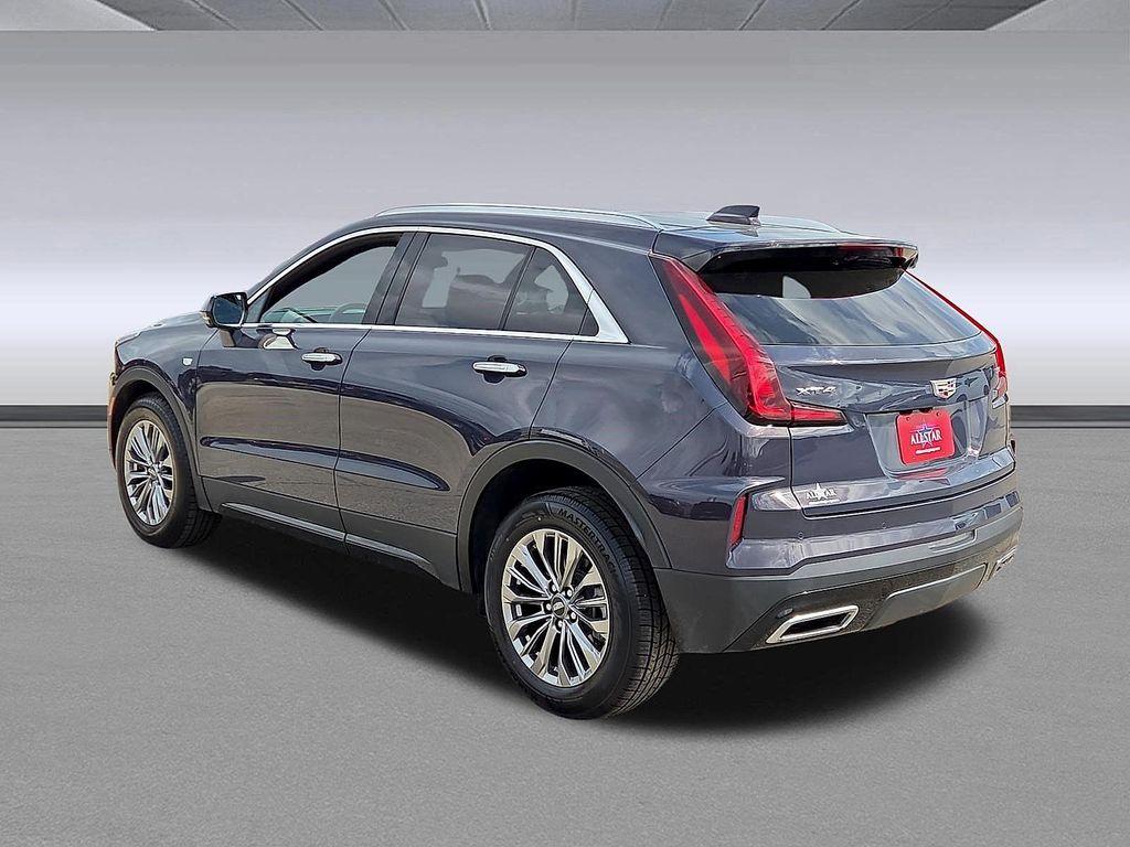 used 2025 Cadillac XT4 car, priced at $34,259