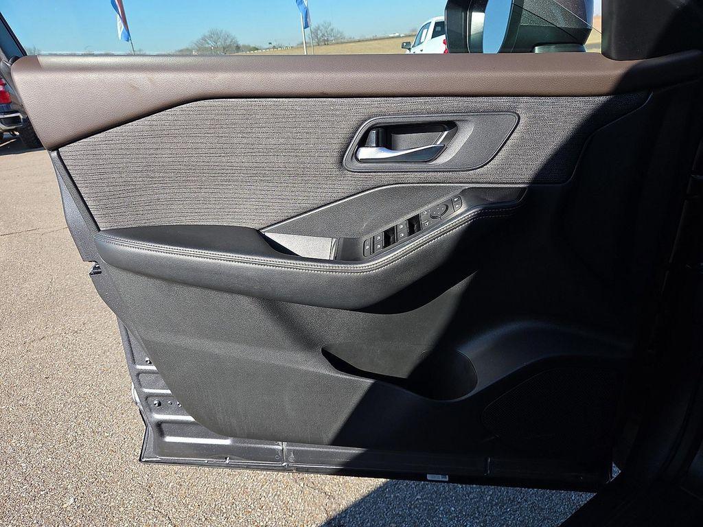 used 2023 Nissan Rogue car, priced at $21,798