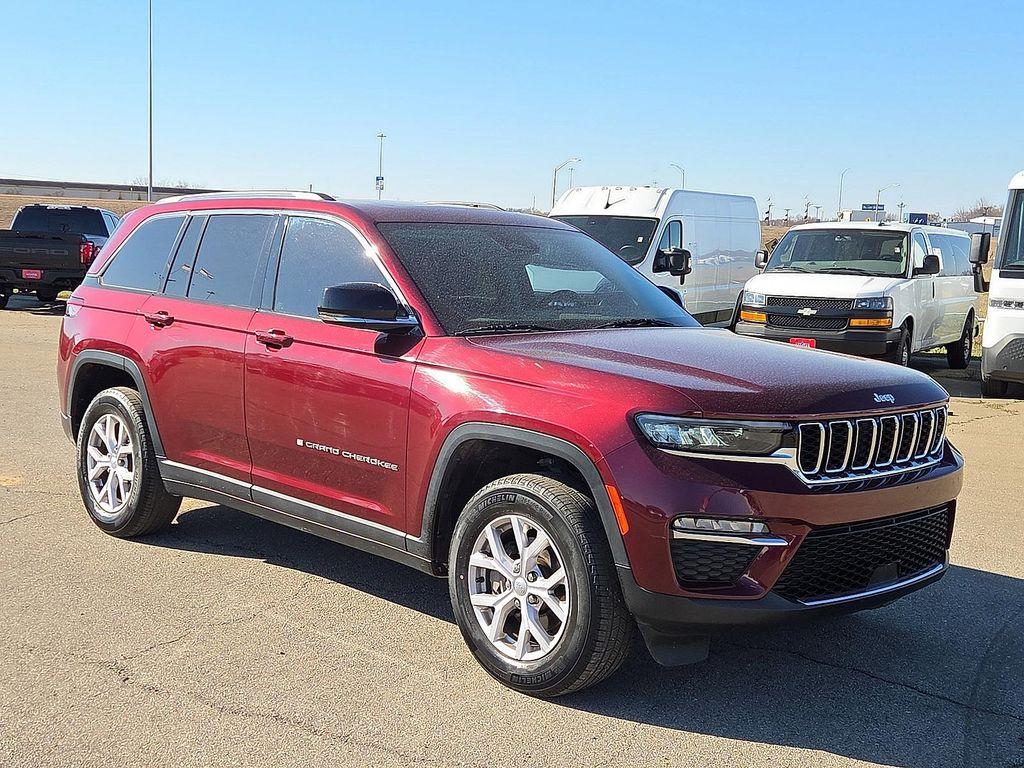 used 2022 Jeep Grand Cherokee car, priced at $29,878