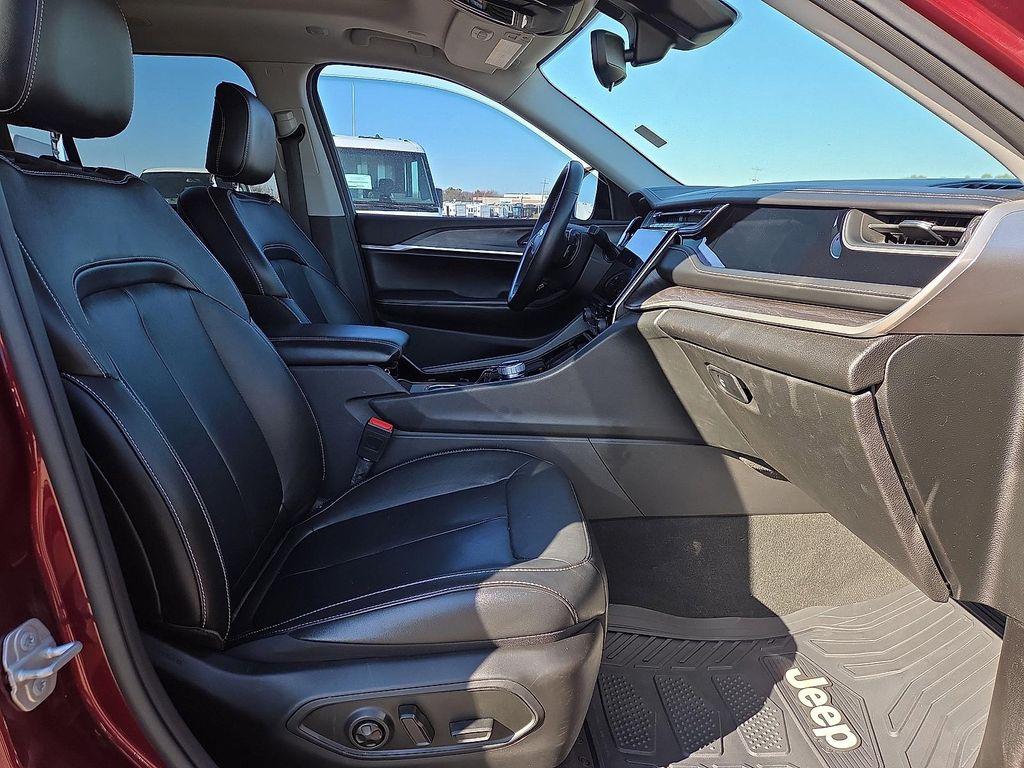 used 2022 Jeep Grand Cherokee car, priced at $29,878