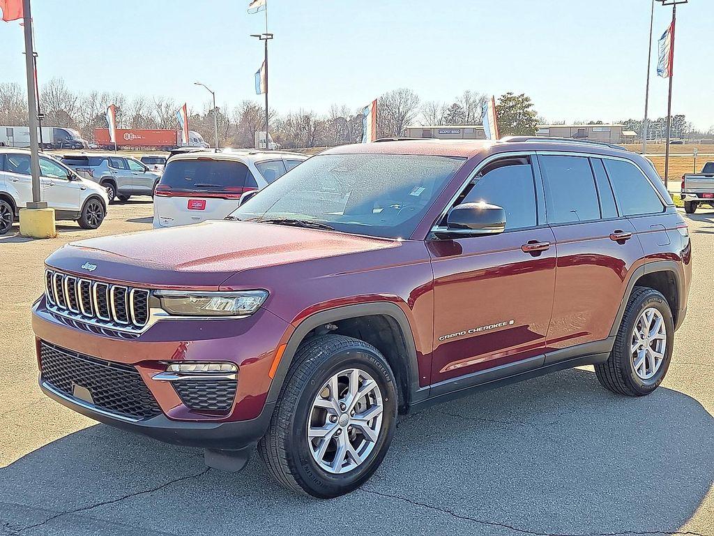used 2022 Jeep Grand Cherokee car, priced at $29,878