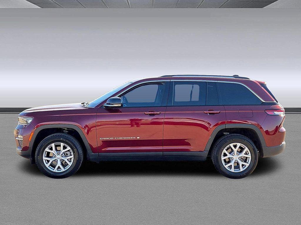used 2022 Jeep Grand Cherokee car, priced at $28,946