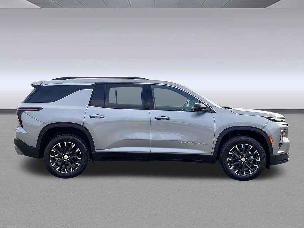 used 2026 Chevrolet Traverse car