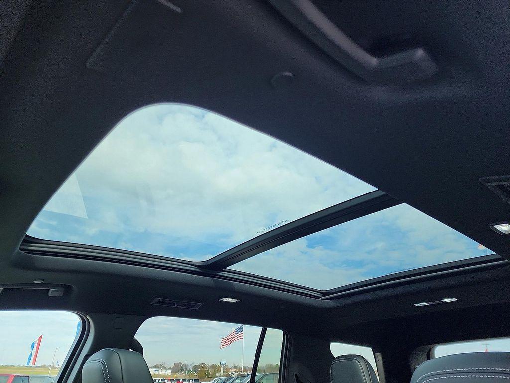 used 2026 Chevrolet Traverse car