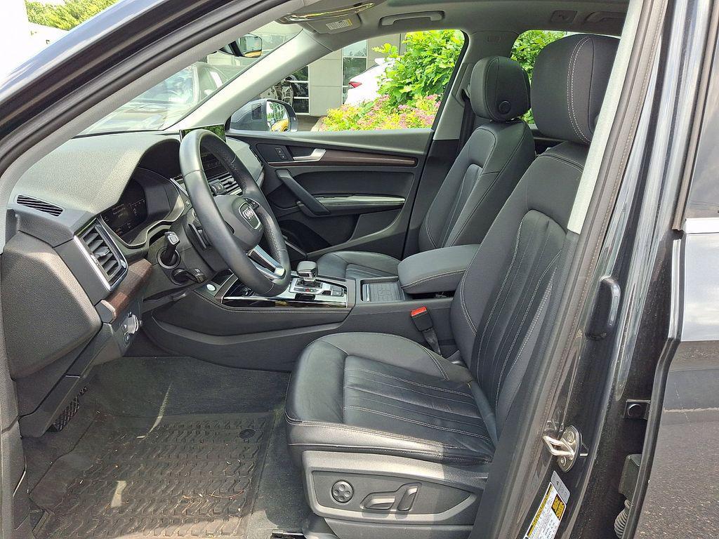 used 2021 Audi Q5 car, priced at $26,060