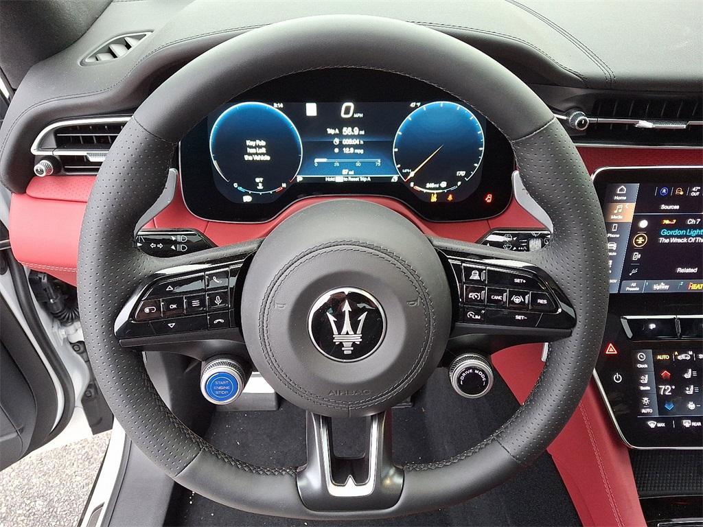 new 2025 Maserati Grecale car, priced at $93,975