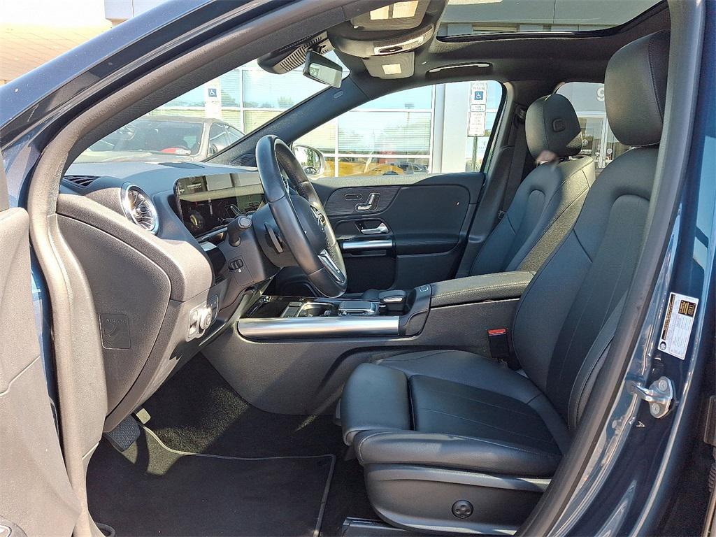 new 2023 Mercedes-Benz GLA 250 car, priced at $30,799