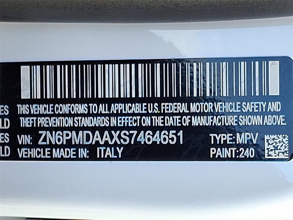 new 2025 Maserati Grecale car, priced at $89,995