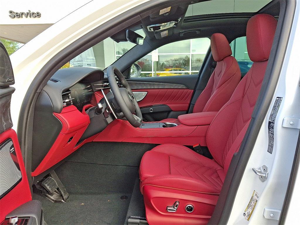 new 2025 Maserati Grecale car, priced at $89,995